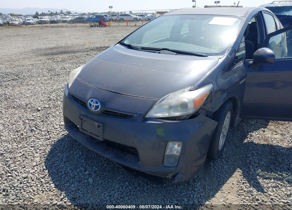 2011 TOYOTA PRIUS TWO VIN: JTDKN3DU0B0287528