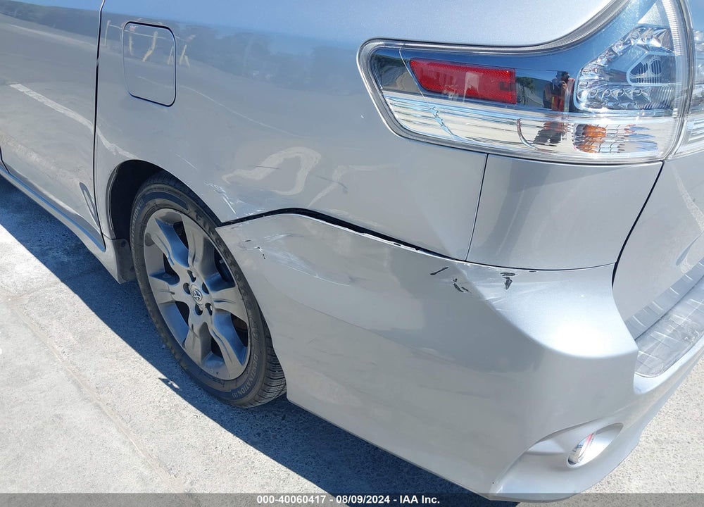 2015 TOYOTA SIENNA SE PREMIUM 8 PASSENGER VIN: 5TDXK3DC1FS563496