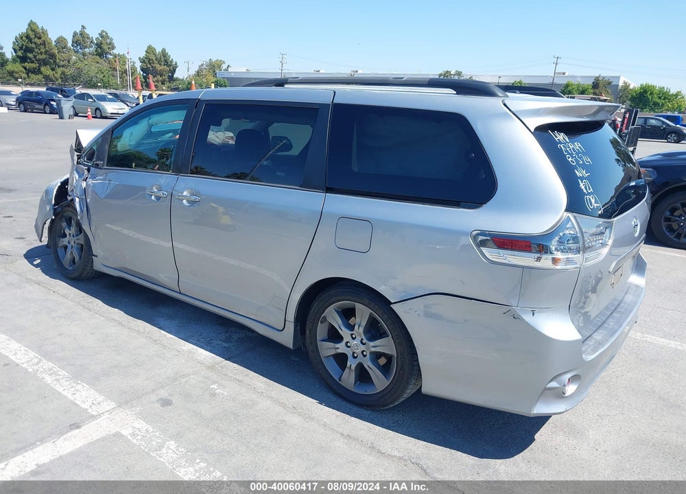 2015 TOYOTA SIENNA SE PREMIUM 8 PASSENGER VIN: 5TDXK3DC1FS563496