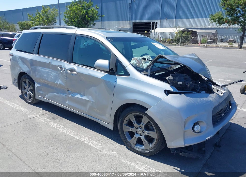 2015 TOYOTA SIENNA SE PREMIUM 8 PASSENGER VIN: 5TDXK3DC1FS563496