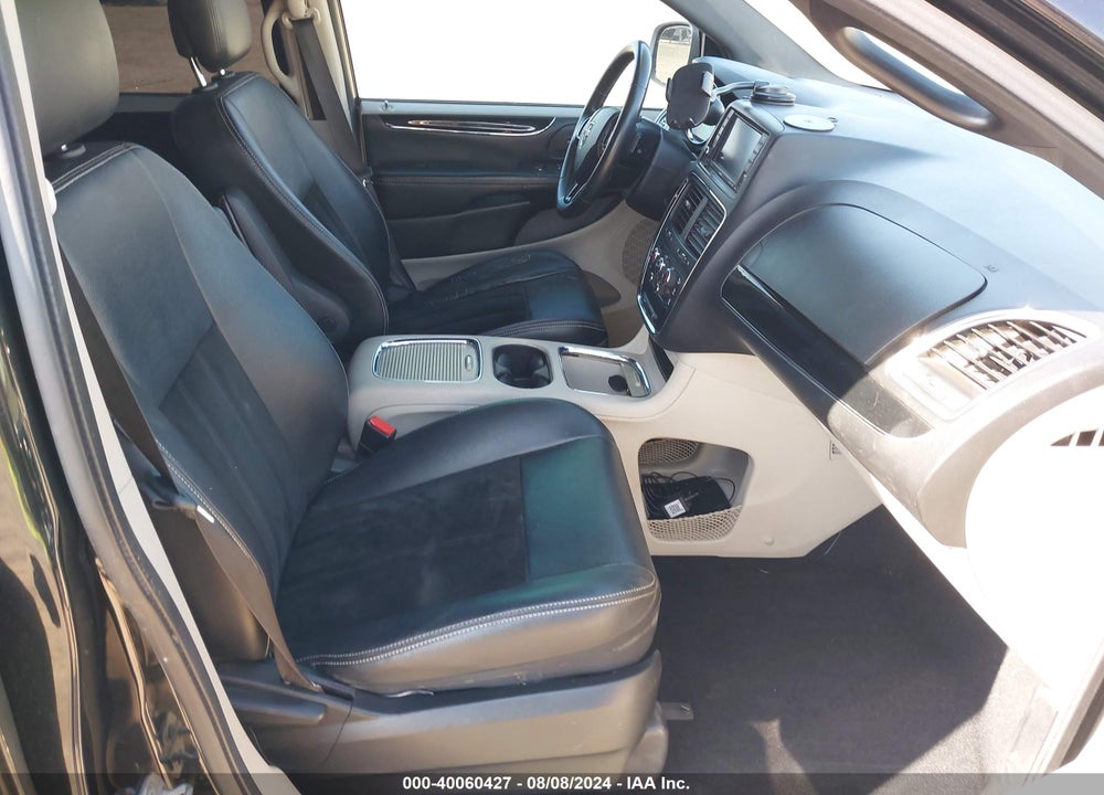 2017 DODGE GRAND CARAVAN SXT VIN: 2C4RDGCG0HR828368