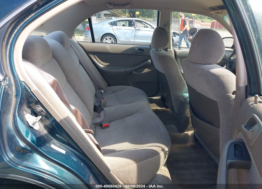 1998 HONDA CIVIC LX VIN: 1HGEJ6674WL038611