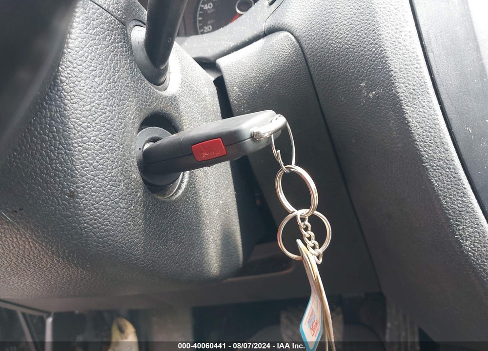 2011 VOLKSWAGEN JETTA 2.5L SE VIN: 3VWDZ7AJ1BM018222