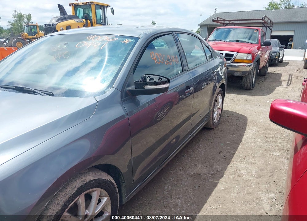 2011 VOLKSWAGEN JETTA 2.5L SE VIN: 3VWDZ7AJ1BM018222