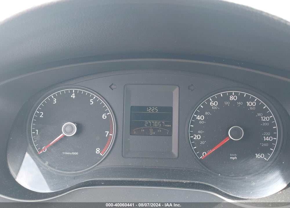 2011 VOLKSWAGEN JETTA 2.5L SE VIN: 3VWDZ7AJ1BM018222