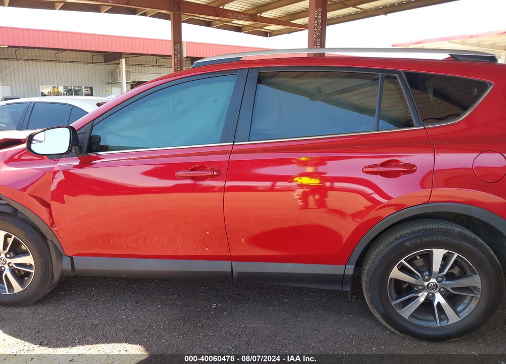 2016 TOYOTA RAV4 XLE VIN: 2T3WFREV3GW258651