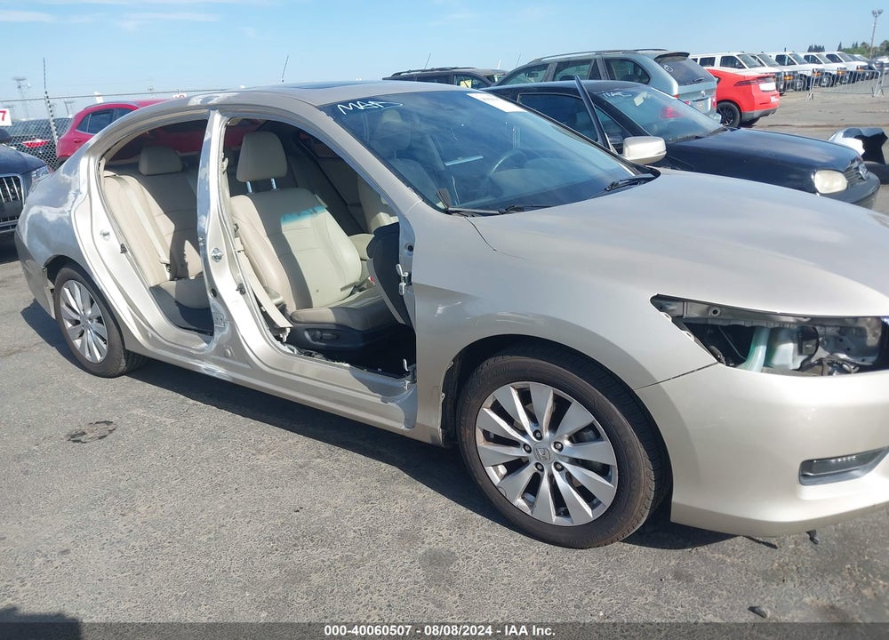 2015 HONDA ACCORD EX-L VIN: 1HGCR2F88FA161146