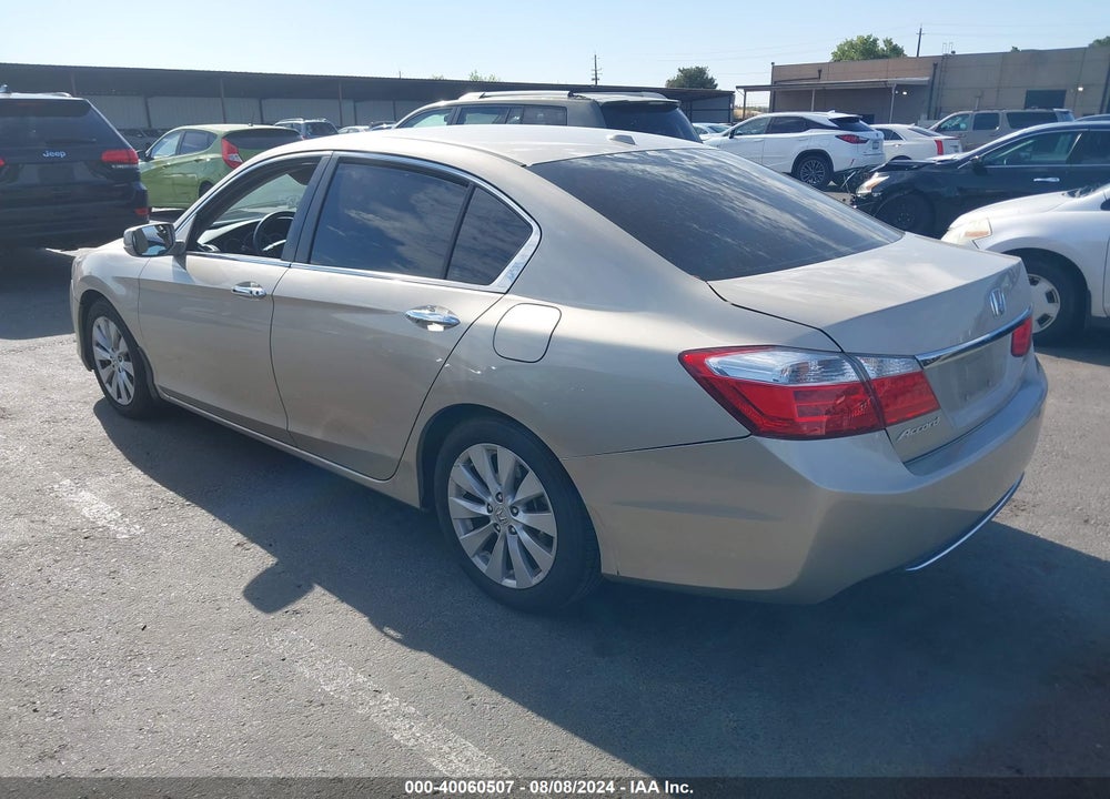2015 HONDA ACCORD EX-L VIN: 1HGCR2F88FA161146