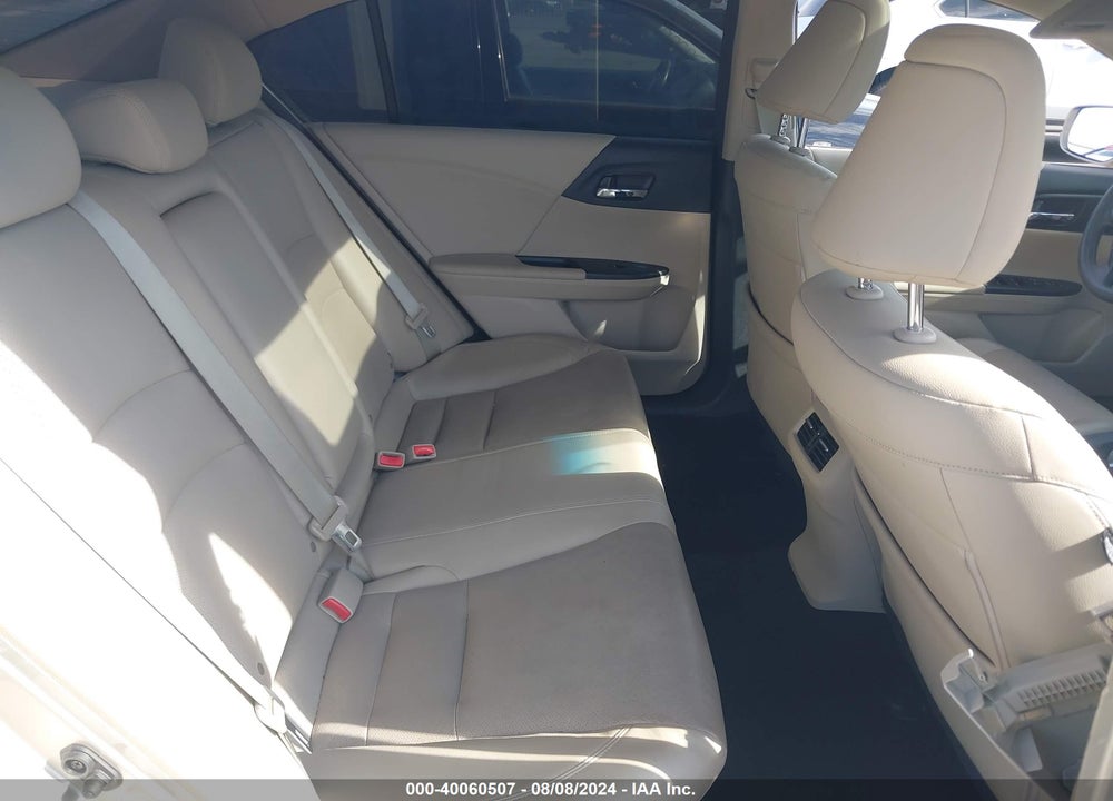 2015 HONDA ACCORD EX-L VIN: 1HGCR2F88FA161146
