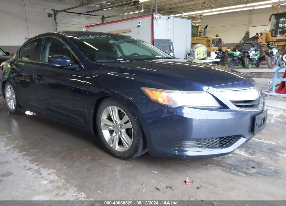 2013 ACURA ILX 2.0L VIN: 19VDE1F34DE008215