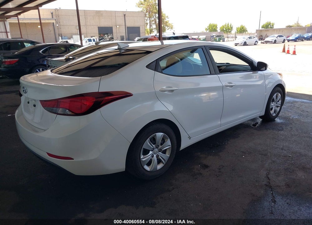 2016 HYUNDAI ELANTRA SE VIN: 5NPDH4AE0GH753472