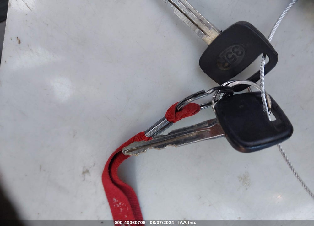 1999 TOYOTA CAMRY CE VIN: 4T1BG22K2XU452643