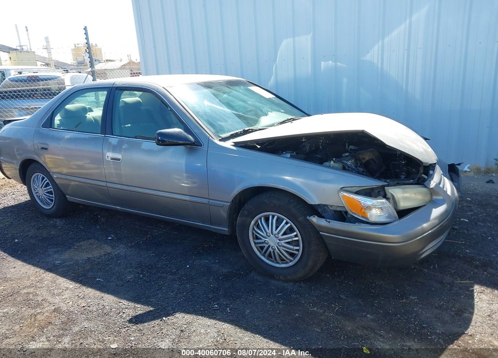 1999 TOYOTA CAMRY CE VIN: 4T1BG22K2XU452643