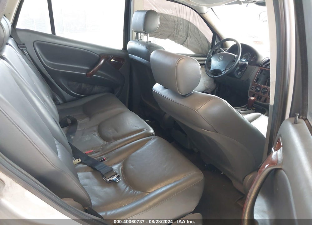 1999 MERCEDES-BENZ ML 430 VIN: 4JGAB72E7XA120586