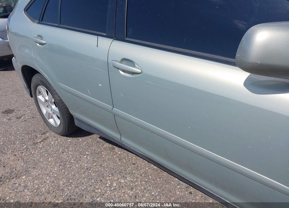 2004 LEXUS RX 330 VIN: JTJHA31UX40042584