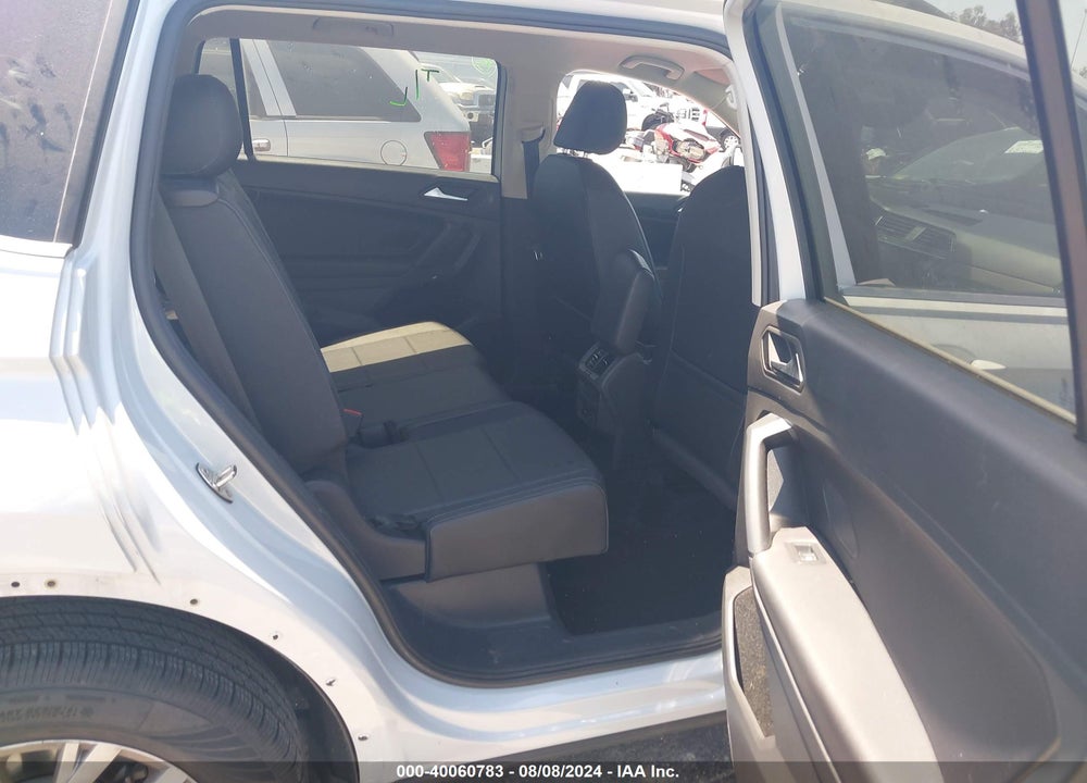 2019 VOLKSWAGEN TIGUAN 2.0T SE/2.0T SEL/2.0T SEL R-LINE/2.0T SEL R-LINE BLACK VIN: 3VV3B7AX2KM061363