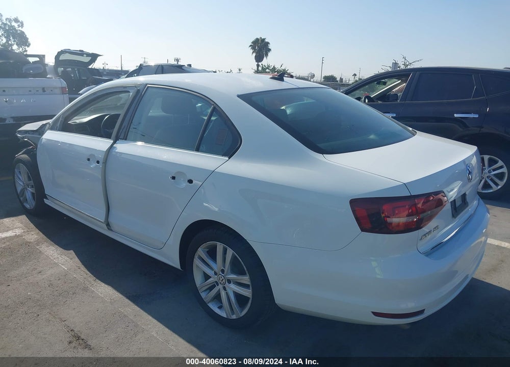 2017 VOLKSWAGEN JETTA 1.8T SEL/1.8T SEL PREMIUM VIN: 3VWL17AJ8HM407161