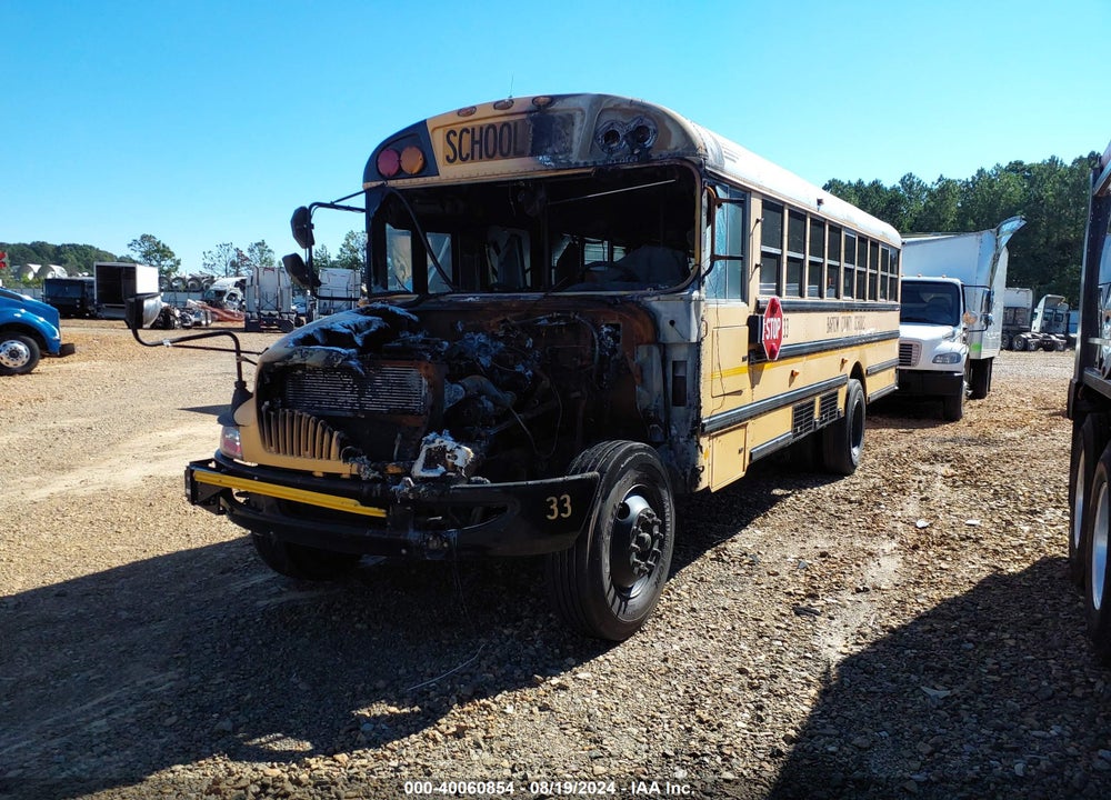 2009 IC CORPORATION 3000 CE VIN: 4DRBUAAN39B060462