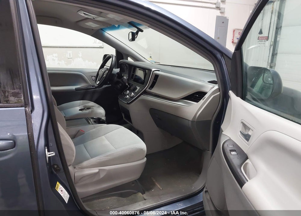 2016 TOYOTA SIENNA LE 8 PASSENGER VIN: 5TDKK3DC9GS692677
