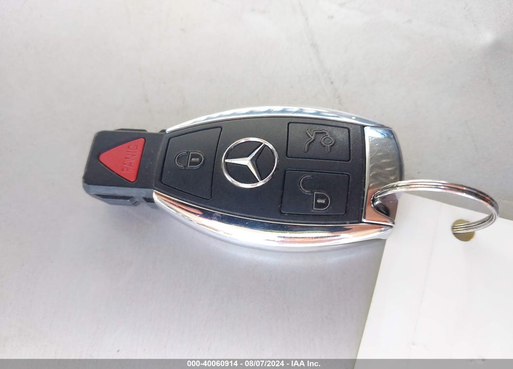 2014 MERCEDES-BENZ C 250 LUXURY/SPORT VIN: WDDGF4HB0ER311625