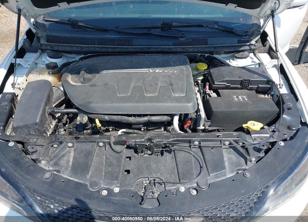 2015 CHRYSLER 200 S VIN: 1C3CCCBG4FN672451