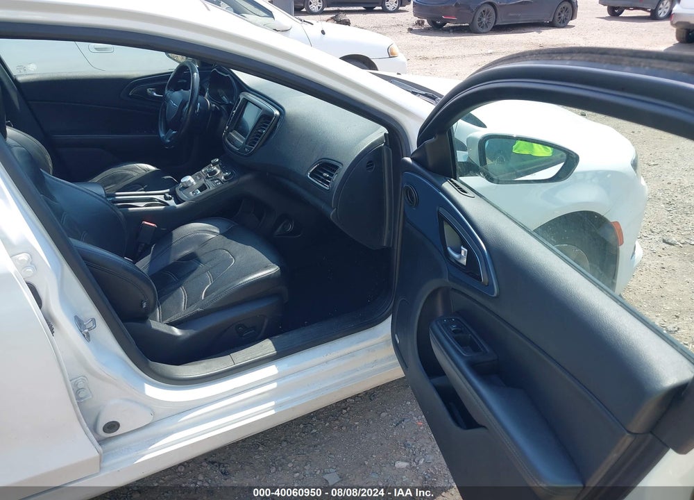 2015 CHRYSLER 200 S VIN: 1C3CCCBG4FN672451