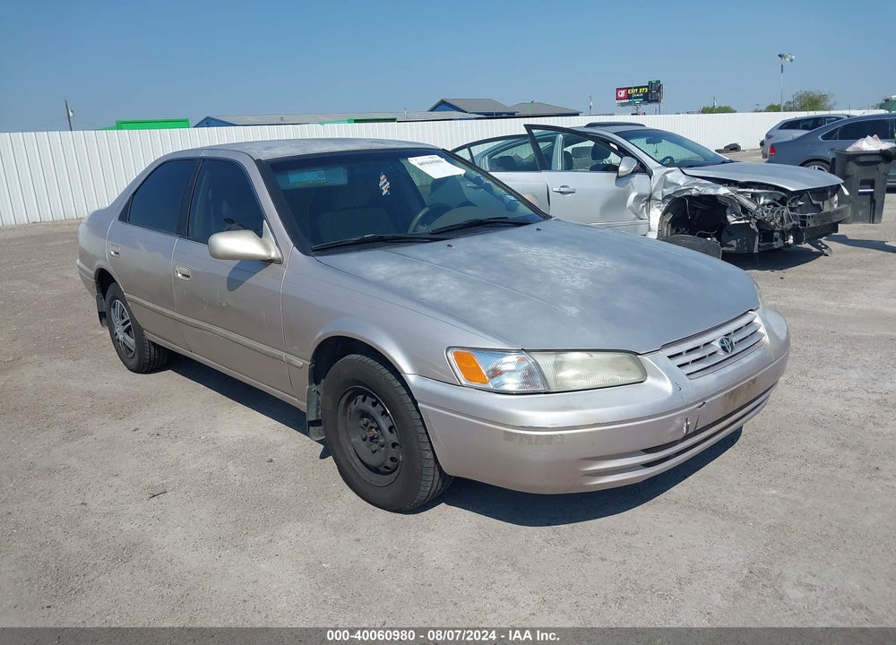 1999 TOYOTA CAMRY CE VIN: 4T1BG22K2XU416158