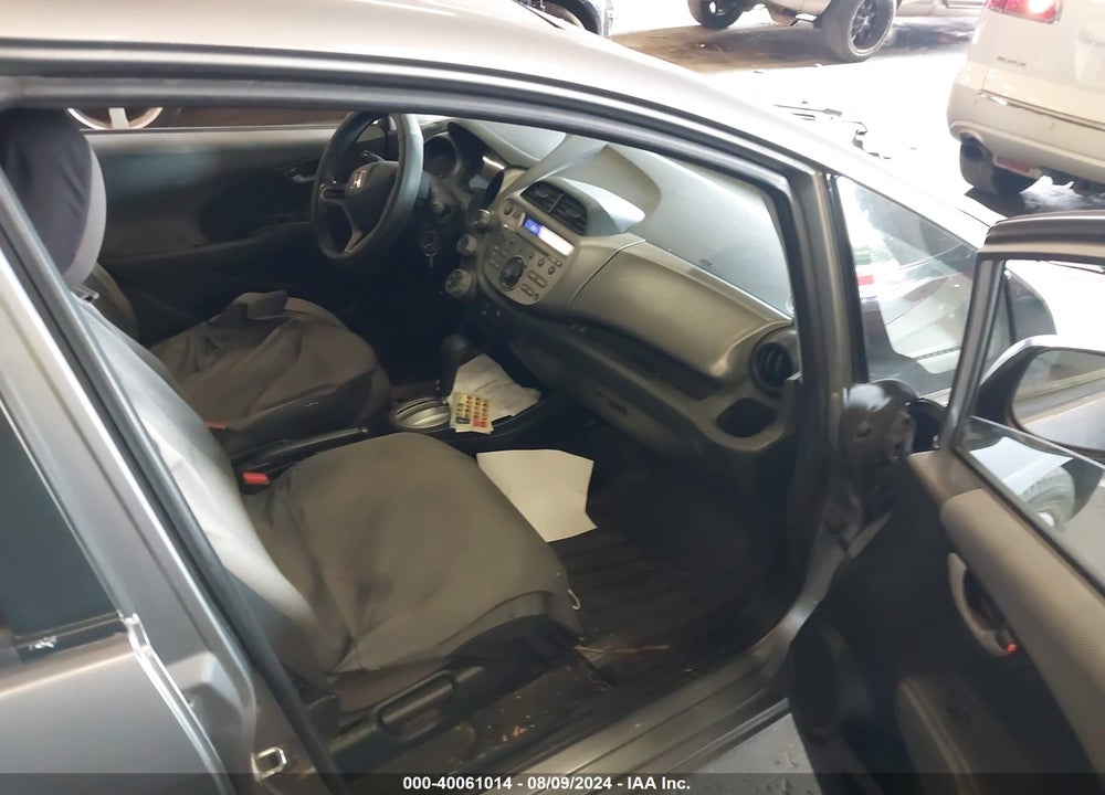 2009 HONDA FIT VIN: JHMGE88279S064878