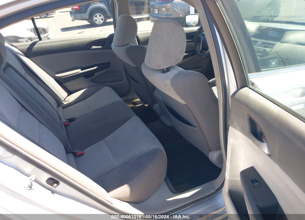 2008 HONDA ACCORD 2.4 LX-P VIN: 1HGCP26498A131093