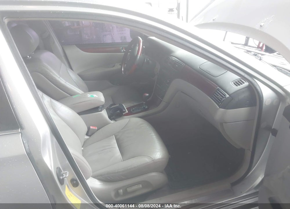 2003 LEXUS ES 300 VIN: JTHBF30G536018712