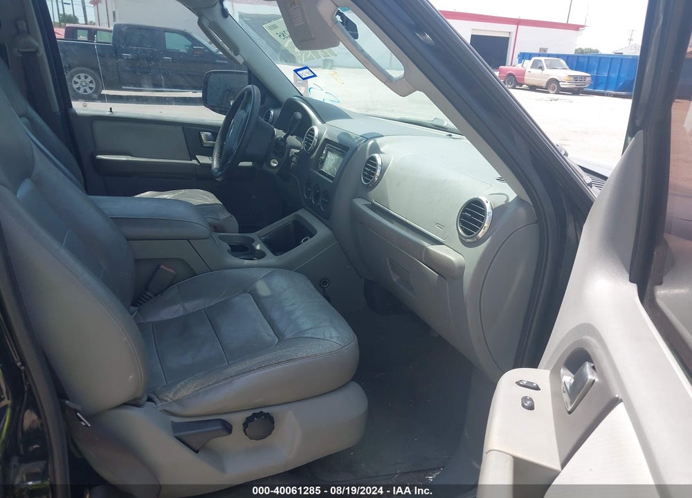 2004 FORD EXPEDITION XLT VIN: 1FMRU15W14LA60674