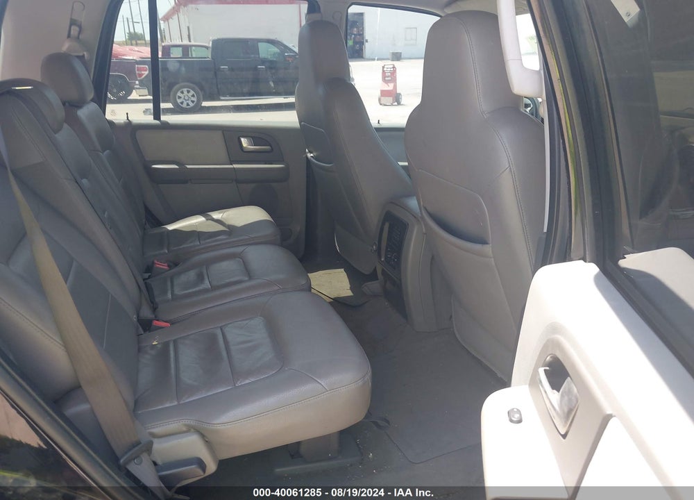 2004 FORD EXPEDITION XLT VIN: 1FMRU15W14LA60674