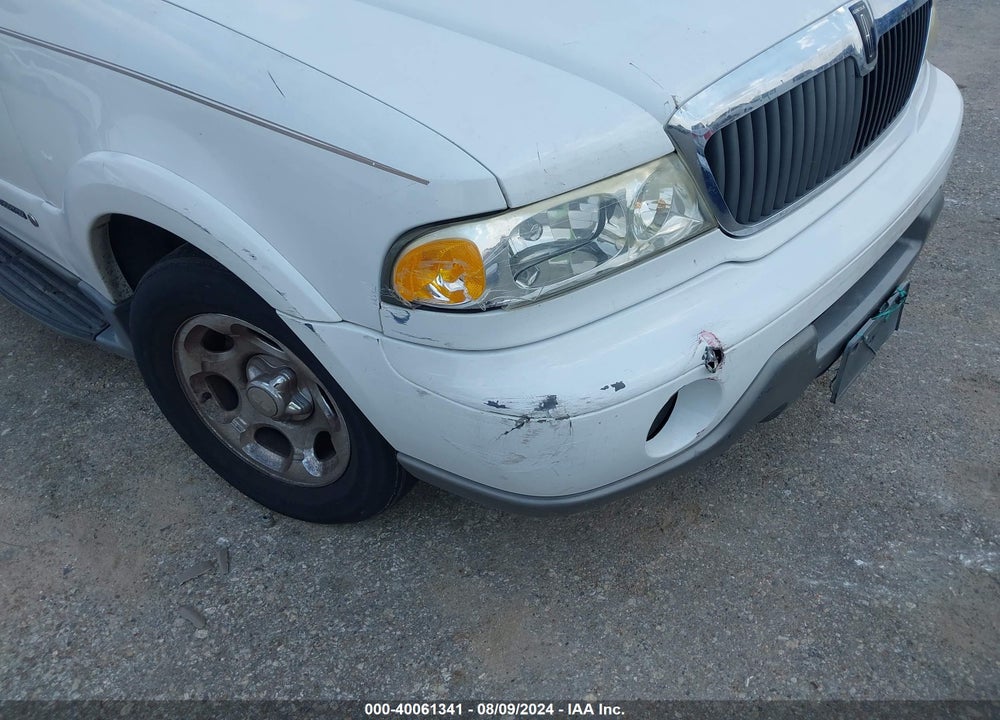 2002 LINCOLN NAVIGATOR VIN: 5LMEU27R32LJ03417