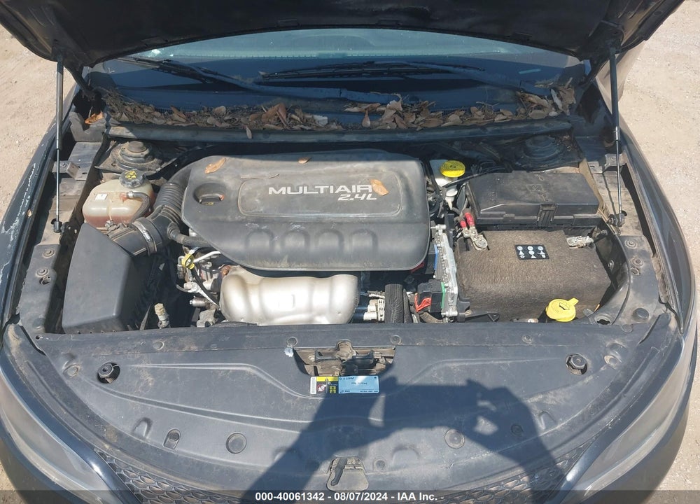 2015 CHRYSLER 200 S VIN: 1C3CCCBB0FN590527