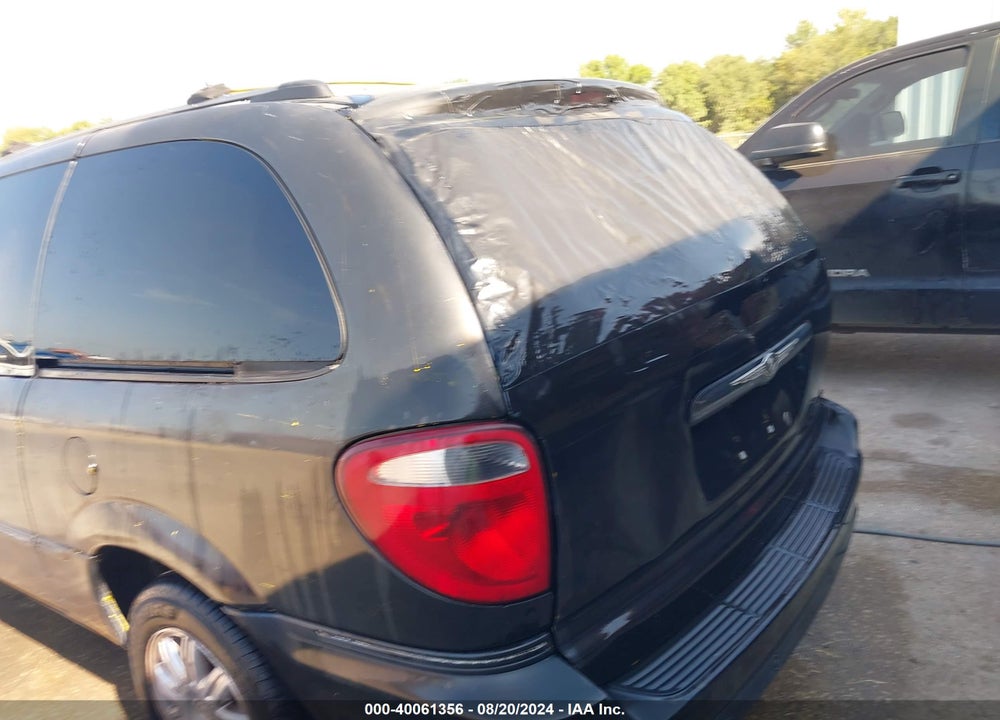 2005 CHRYSLER TOWN & COUNTRY LIMITED VIN: 2C4GP64L95R151658