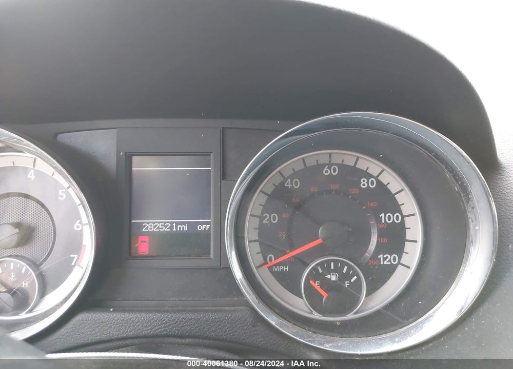 2012 DODGE GRAND CARAVAN CREW VIN: 2C4RDGDG0CR110262