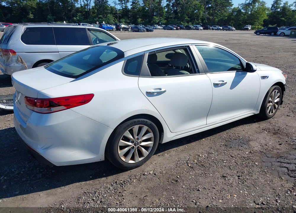 2016 KIA OPTIMA LX VIN: 5XXGT4L37GG035582
