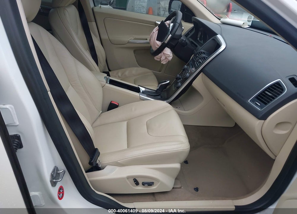 2014 VOLVO XC60 3.2 PREMIER + VIN: YV4952DZ1E2518107