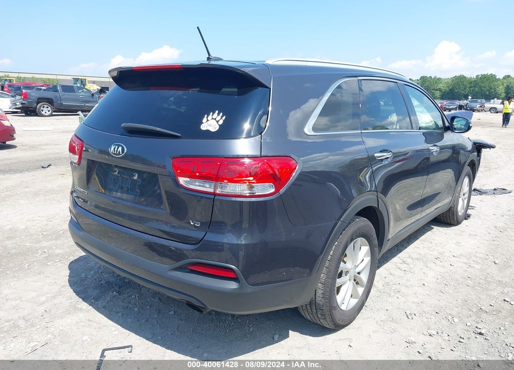 2017 KIA SORENTO 3.3L LX VIN: 5XYPGDA54HG325042