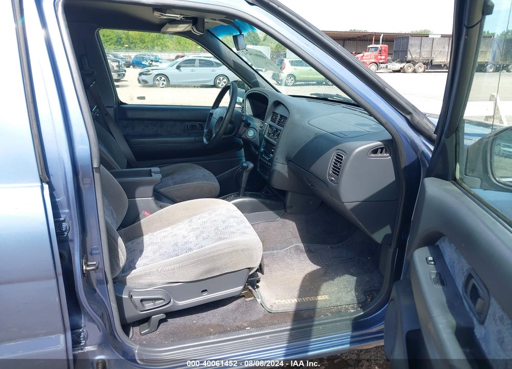 2000 NISSAN PATHFINDER LE/SE/XE VIN: JN8AR07S7YW415167