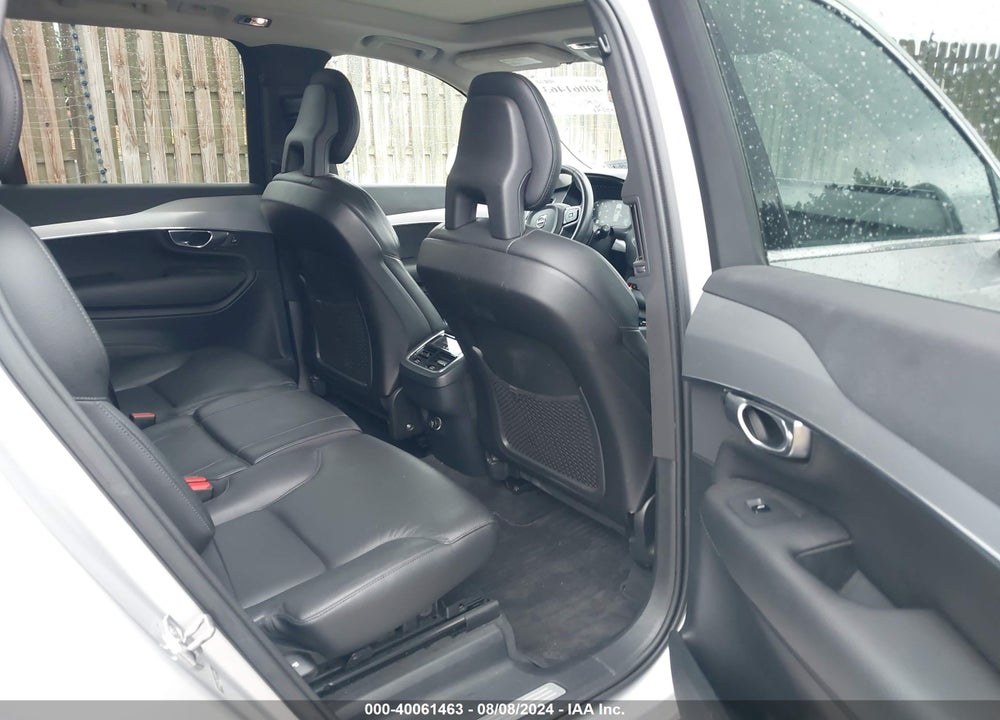 2018 VOLVO XC90 T6 MOMENTUM VIN: YV4A22PK2J1332080