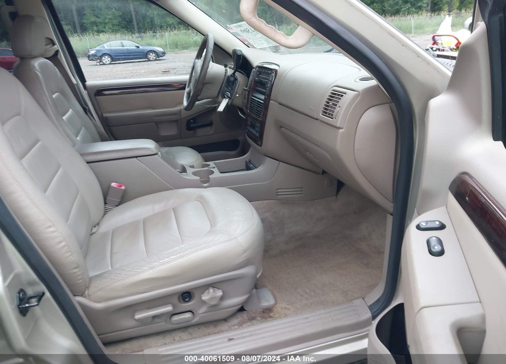 2005 FORD EXPLORER LIMITED VIN: 1FMZU75E75UA37552