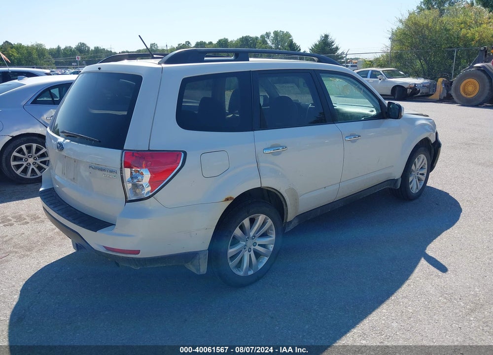 2011 SUBARU FORESTER 2.5X PREMIUM VIN: JF2SHADC0BH737202