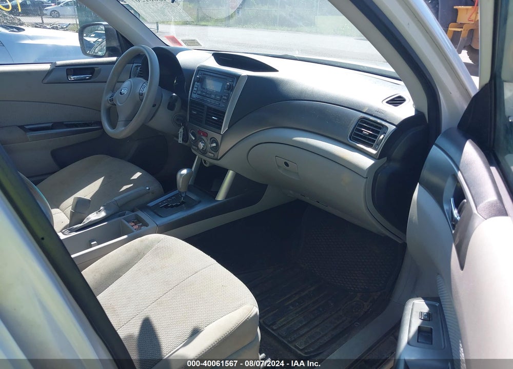 2011 SUBARU FORESTER 2.5X PREMIUM VIN: JF2SHADC0BH737202