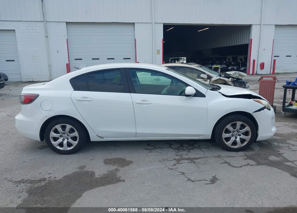 2012 MAZDA MAZDA3 VIN: JM1BL1UF7C1537385