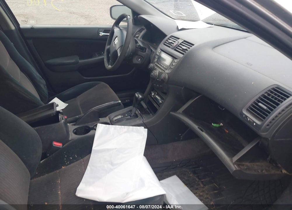 2004 HONDA ACCORD VIN: 1HGCM56134A019965