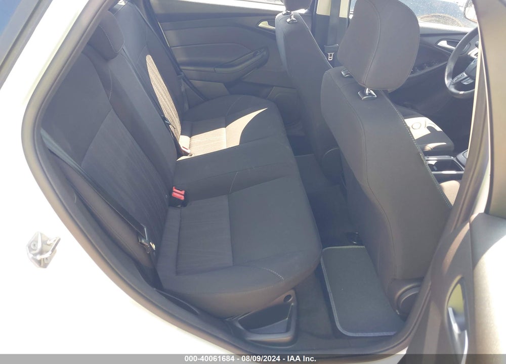 2017 FORD FOCUS SE VIN: 1FADP3F29HL253051
