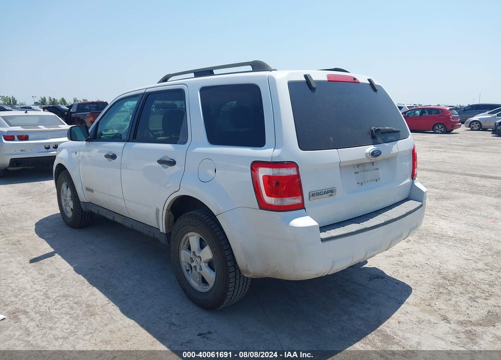 2008 FORD ESCAPE XLT VIN: 1FMCU031X8KD30701