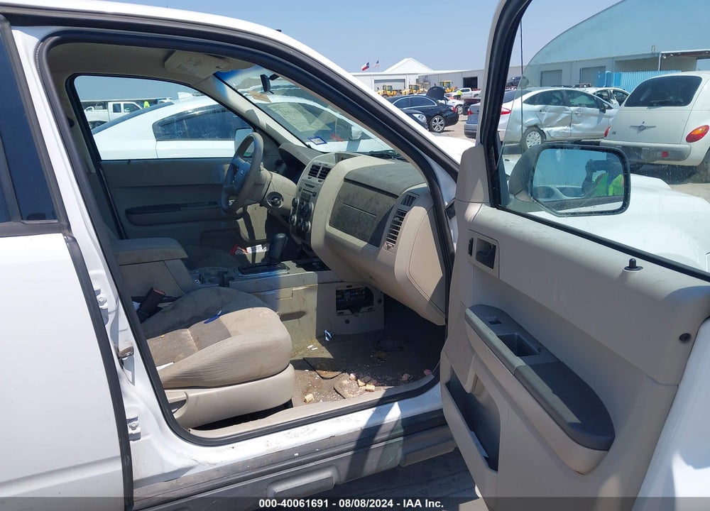 2008 FORD ESCAPE XLT VIN: 1FMCU031X8KD30701