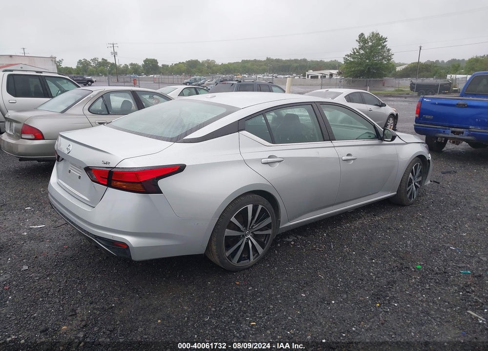 2022 NISSAN ALTIMA SR FWD VIN: 1N4BL4CV1NN401958